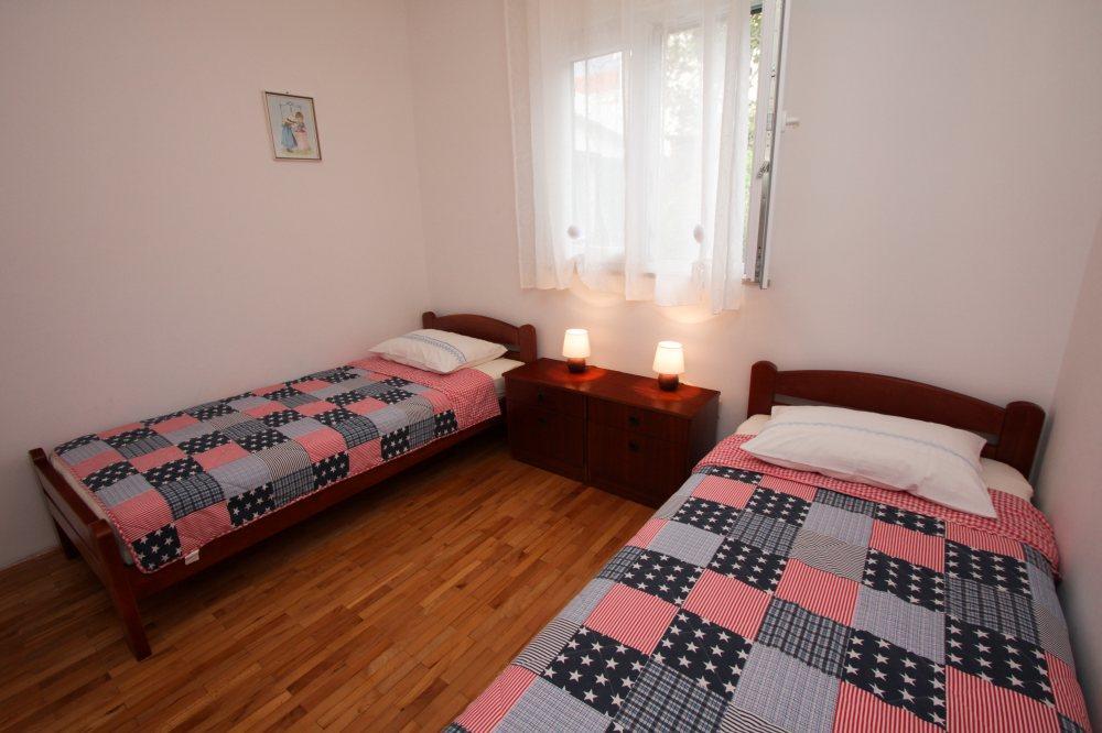 Miljenko Tomic Apartment Splitska